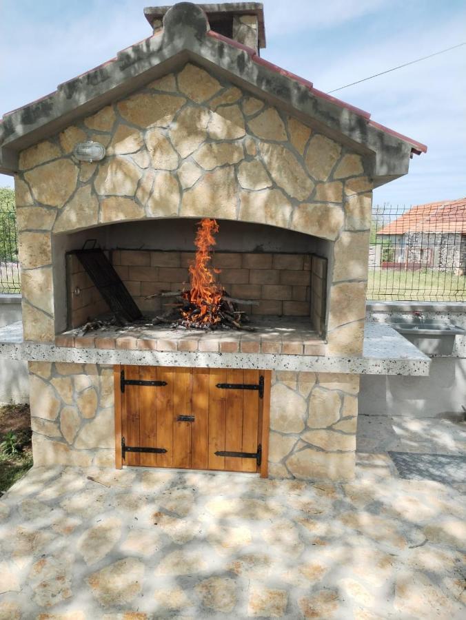 Holiday Home Nena Drniš エクステリア 写真